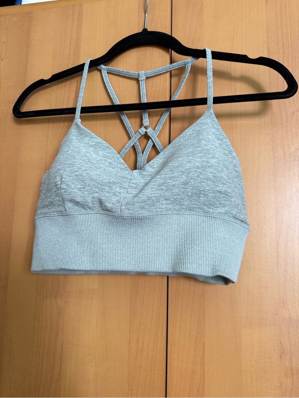 ALO Yoga Light Gray Strappy Sports Bra